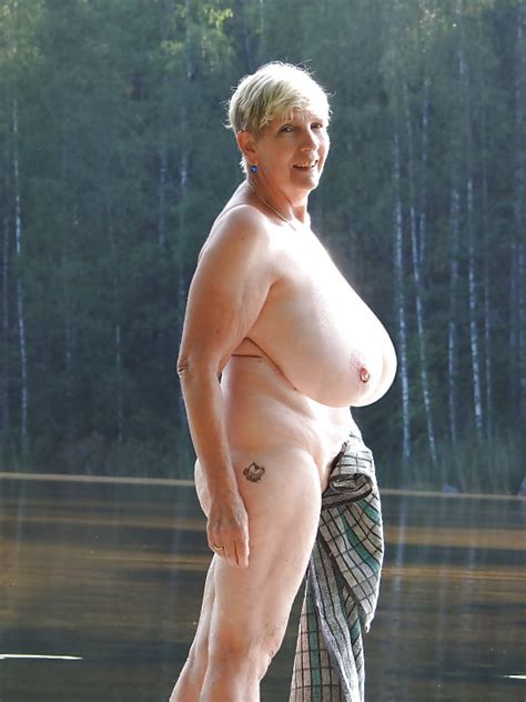 Big Tit Greta Nude Play Busty Hairy Nude Women Min Solo Girl