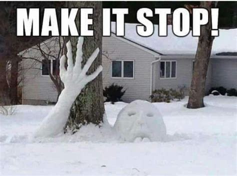 Pin By Karen Vendetti On Really Funny Snow Pictures Winter Humor Snow Humor