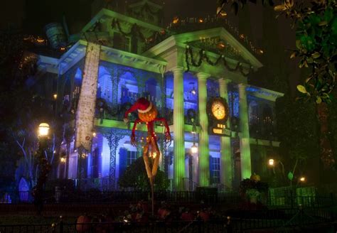 Disneylands Haunted Mansion Reopens With Nightmare Before Christmas