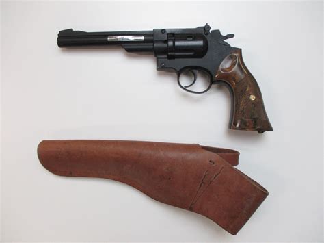 Crosman Model 38t Revolver Pellet Pistol Switzers Auction