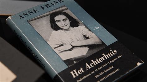 Dans Son C L Bre Journal Intime Anne Frank Parlait Aussi De Sexualit