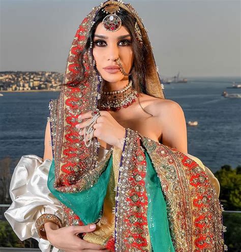 ‘ertugrul Star Burcu Kiratli Stuns In A Pakistani Bridal Wear