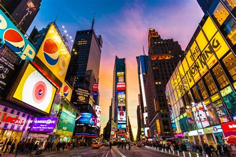 Leer Gefegter Times Square So Startete New York Ins Neue Jahr