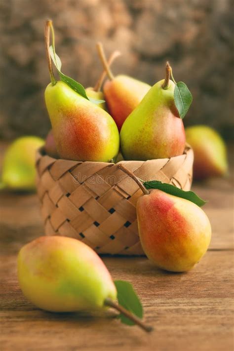 Fresh Pears In Basket Stock Image Image Of Farming 123010293