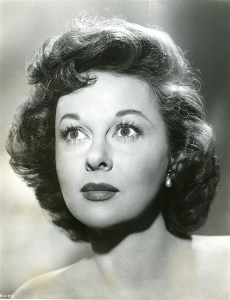 20 Vintage Portrait Photos Of Beautiful American Actresses From Between