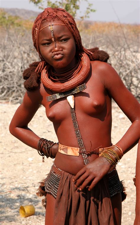 若いヌードアフリカの真下の女の子 女性の写真
