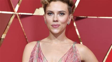 Samuel L Jackson Scolded Scarlett Johansson At The Oscars For The