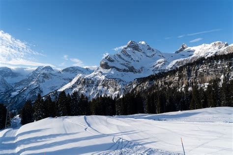 858277 Braunwald Canton Of Glarus Switzerland Mountains Winter