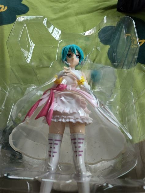 Hatsune Miku White Dress Figure Hobbies And Toys Toys And Games On Carousell