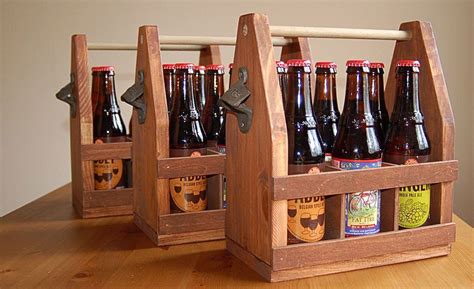 These are great for batching out and selling at craft shows or etsy. Wooden Beer Tote DIY | Cool Material