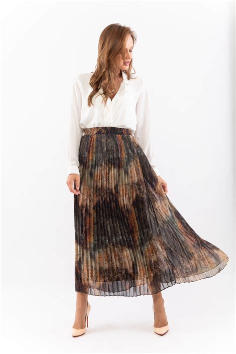 Multicolored Pleated Skirt Boutiqna
