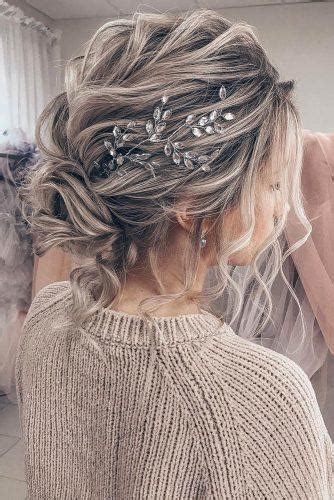 Hairfinder features hundreds of pages with photos of the latest hairstyles and with information about upcoming trends for hair. 30 Captivating Wedding Hairstyles For Medium Length Hair