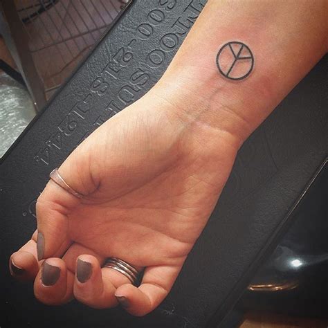 Peace Sign Peace Sign Tattoos Hippie Tattoo Peace Tattoos