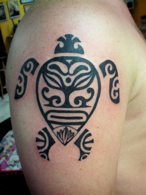 Tattoo shops each take on a personality of their own depending on the artists there, the shop location, and the type of customer they attract. 7 Beautiful Tribal Sea Turtle Tattoo