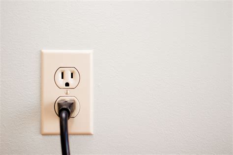 Electrical Split Outlet Warnings And Rules