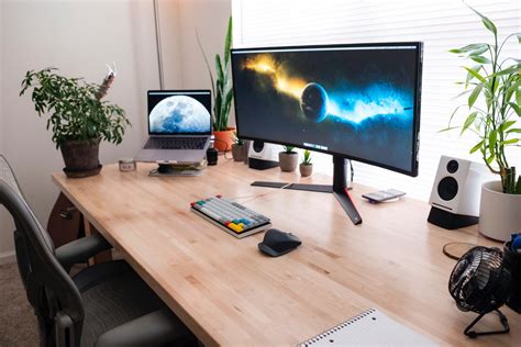 Almost every device these days require an internet connection. The 5 Best Curved Computer Monitors - Work From Home Adviser