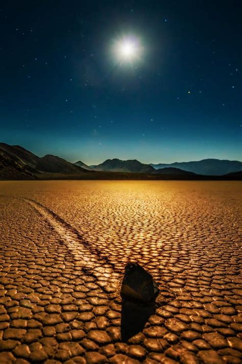 Desert Night Landscape Iphone 4s Wallpapers Free Download