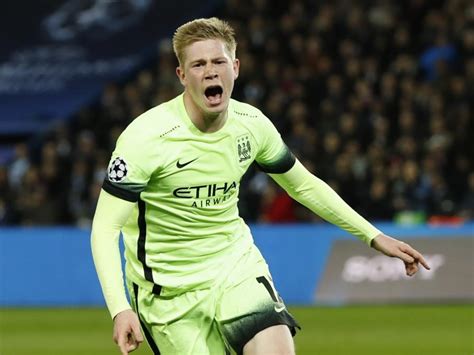 Kevin de bruyne's champions league final was ended on a devastating note the belgian was forced off after a clash of heads with antontio rudiger de bruyne was in tears after his evening finished without having an impact Ex-Wolf De Bruyne gratuliert "seinem" VfL