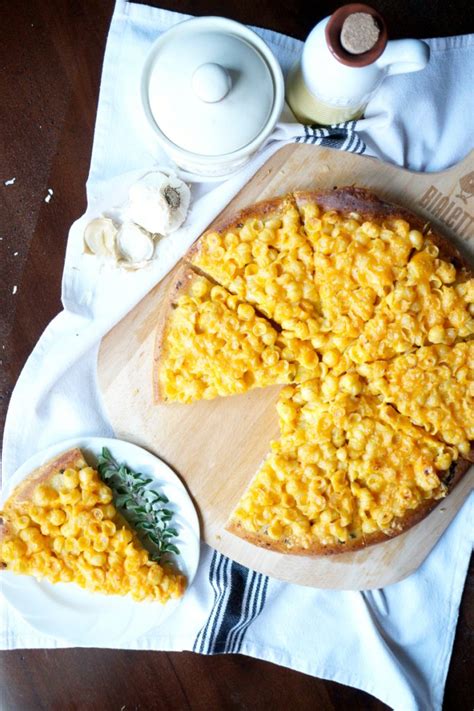 Ultimate Comfort Food Mac And Cheese Pizza