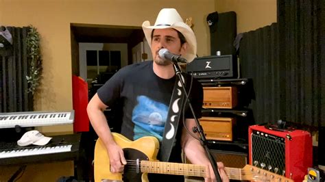 Watch Late Night With Seth Meyers Highlight Brad Paisley No I In Beer