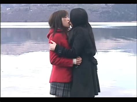 lesbian tongue kissing porn japanese telegraph