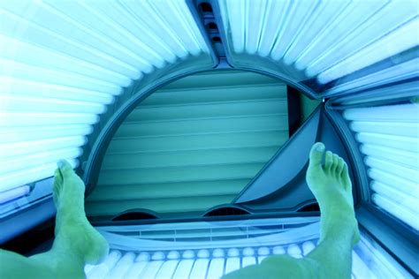 Health Clubs Using Tanning Beds To Attract Members Despite Cancer Risks