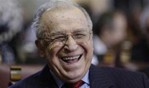 Born 3 march 1930) is a romanian politician and engineer who served as president of romania from for faster navigation, this iframe is preloading the wikiwand page for ion iliescu. Asemănarea frapantă dintre Bernie Sanders și Ion Iliescu ...