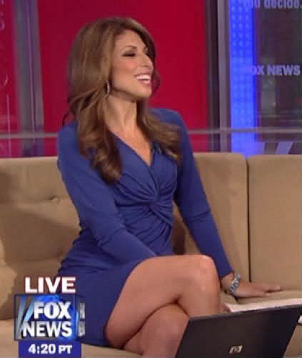 Nicole Petallides Legs Fox News Anchors News Anchor Fashion