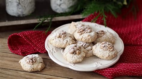 Here we are with the second cookie in lord byron's 24 cookies of christmas volume 3. Walnut Christmas cookies (gluten free) - YouTube