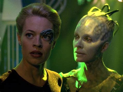 Seven And The Borg Queen Star Trek Tv Star Trek Borg Star Trek Series