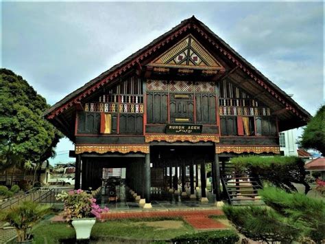 Mengenal Rumah Adat Aceh, Rumoh Aceh | Indonesia Traveler