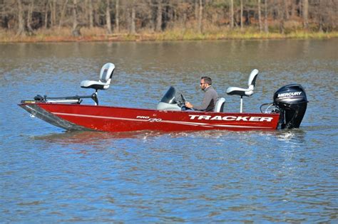 TRACKER PRO 170.40 FOUR STROKE..ONLY 40 HOURS - Bass Tracker Pro 170 2017 for sale