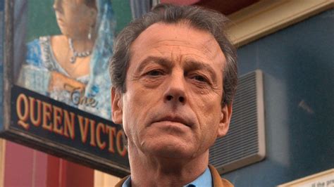Leslie Granthams Dramatic Life On And Off Screen Bbc News