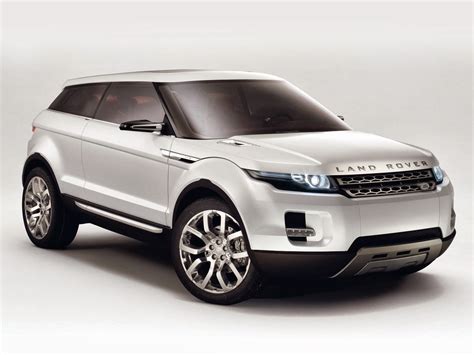 Harga range rover evoque 2020 tersebut masih berstatus off the road dan kemungkinan banderolnya akan jauhh lebih mahal tergantung dari aksesori atau fitur tambahan yang ingin konsumen sematkan ke range rover. Foto Mobil Range Rover