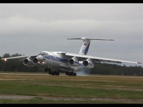Candid), 4 motorlu birçok amaçla kullanabilir ancak stratejik nakliye uçağı olarak tasarlanmıştır. Ilyushin Il-76TD-90VD Landing - YouTube