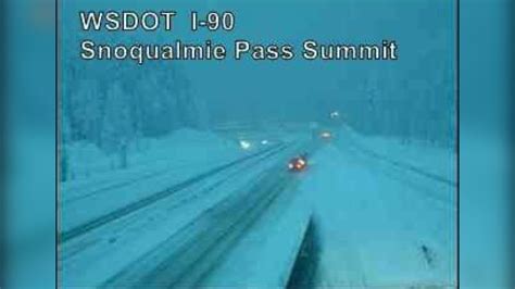 Snoqualmie Pass Gets 18 Inches Of Snow Over The Weekend Bracing For