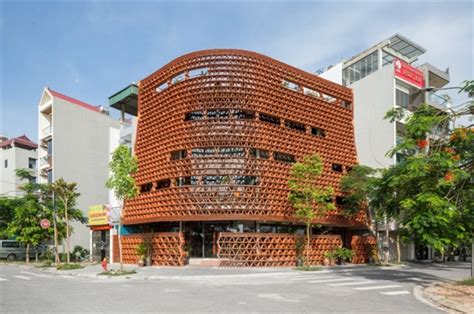 Vietnamese Architect Uses Traditional Materials In Modern Works