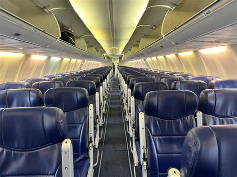 Avelo Airlines Review - Amenities, Fees, Seats, Service [2024]