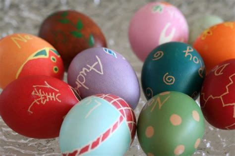 Personalized Easter Eggs Diy Easter Decor Themotherboards