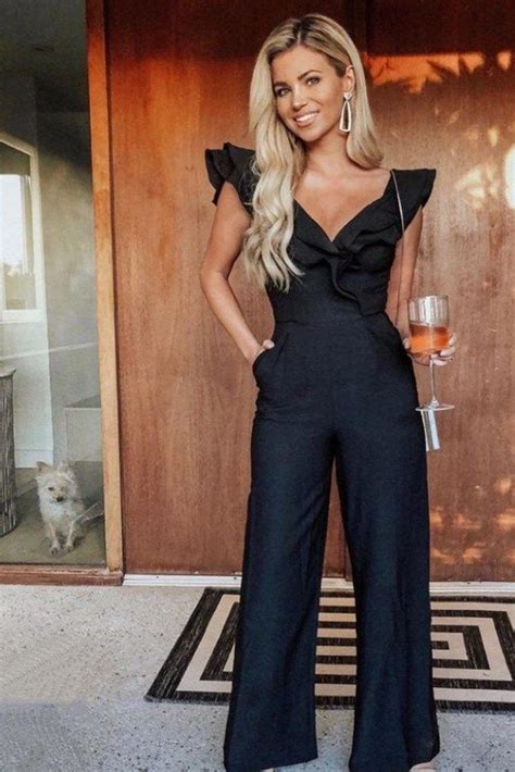 31 Gorgeous Women Outfit For Fancy Event To Make You Look The Most Stand Out Dinner Outfit