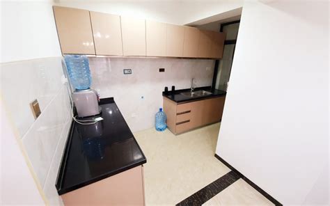 Studio 1 2 And 3 Bedroom Apartments Ideally Located On Dennis Pritt