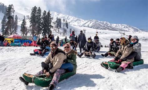 Kashmir Honeymoon Tour Packages
