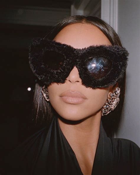 Tổng Hợp Với Hơn 78 Về Kim Kardashian Balenciaga Sunglasses Mới Nhất