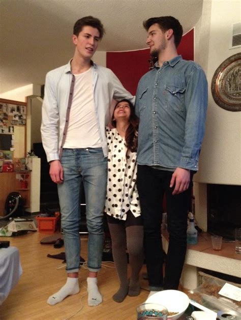 Pin By Nikolas Nikou On Petite Women Tall Guys Tall Boy Short Girl