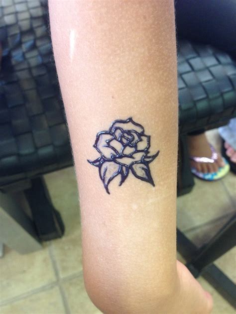 Small Rose Henna Tattoo Tattoo Ideas Pinterest Rose Henna Henna