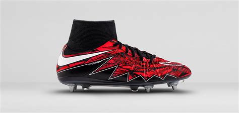 Nike unleash their dark side with the new hypervenom 3 strike night pack >>. Lewandowski Unique Hypervenom II - Footy Boots