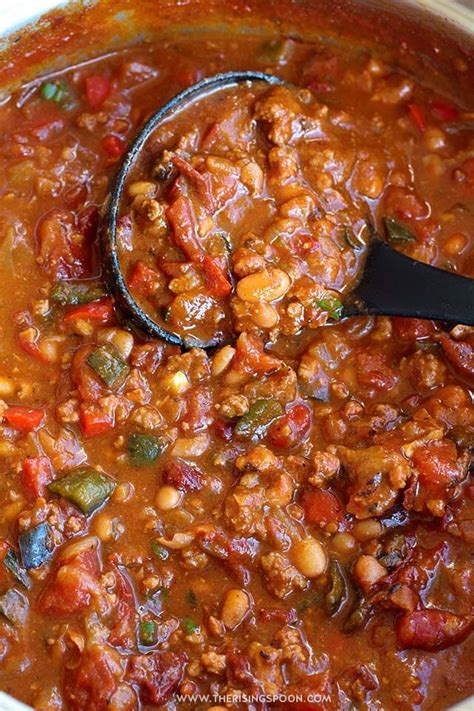 Cover the beans with water and add the chili powder, cumin, paprika, cayenne, bacon, garlic, bay leaves, onion, bell pepper and some salt. Beef & Chorizo Chili | The Rising Spoon