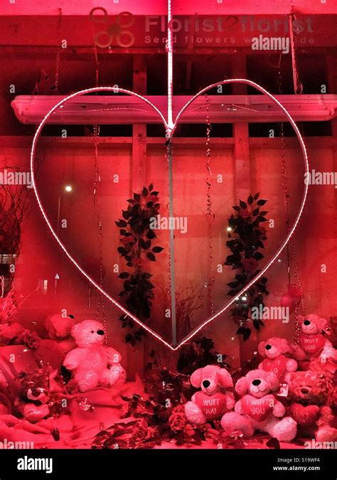 Shop Window Display Heart Love Hi Res Stock Photography And Images Alamy
