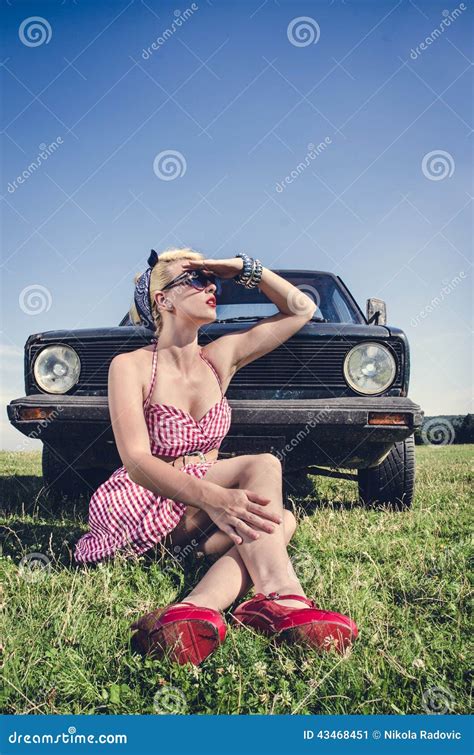 Hot Girl Posing Next To Retro Car Stock Image Image Of Beauty Pick 43468451