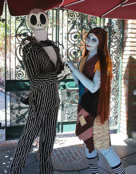 Jack And Sally Disneyland Today Disney Face Characters Hollween